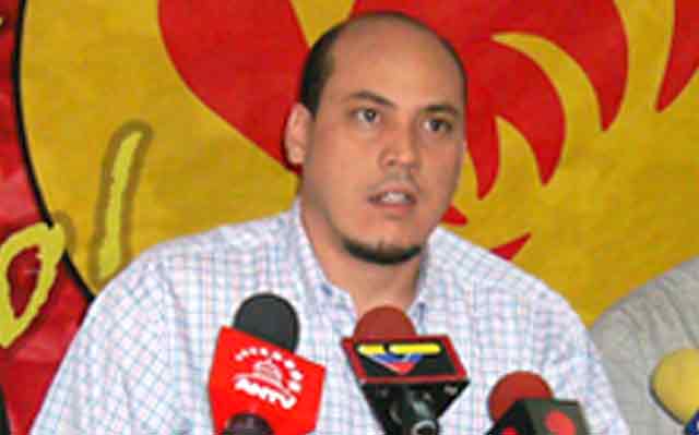 Carlos Aquinos, miembro dwl Buró Político del Partido Comunista de Venezuela (PCV)