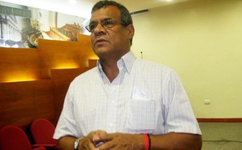 Douglas Gómez, en el Encuentro Nacional de los Consejos Socialistas de Trabajadores y Trabajadores en Caracas. (Foto: Luis Rojas Hernández)