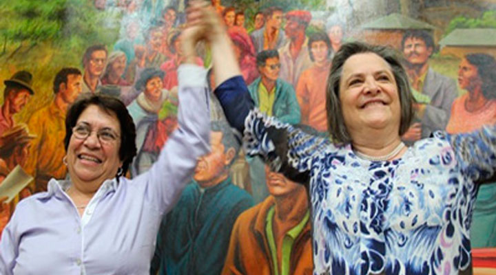 Clara López y Aída Bella, candidatas a la presidencia y vicepresidencia de Colombia por la izquierda y movimientos sociales.
